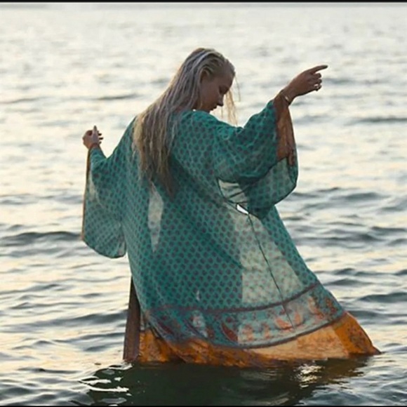 Vintage Inspired Kimono Duster - Picture 4 of 5